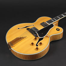 Load image into Gallery viewer, 2006 Jim Triggs San Salvador L-5 Style Archtop Guitar (Pre-owned)