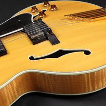 Load image into Gallery viewer, 2006 Jim Triggs San Salvador L-5 Style Archtop Guitar (Pre-owned)