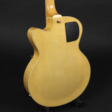 Load image into Gallery viewer, Yamaha AEX1500 &#39;Martin Taylor&#39; Natural (Pre-owned)