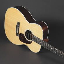 Load image into Gallery viewer, Martin 000-13E Road Series Electro-Acoustic (Pre-owned)