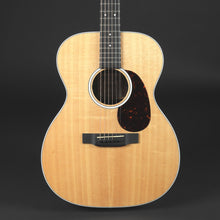 Load image into Gallery viewer, Martin 000-13E Road Series Electro-Acoustic (Pre-owned)