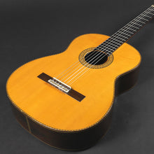 Load image into Gallery viewer, 1983 Masaru Kohno Professional Classical Guitar
