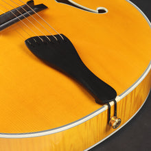 Load image into Gallery viewer, 2008 Benedetto Manhattan Left-handed Archtop - Honey Blonde (Pre-owned)
