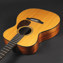Load image into Gallery viewer, Bourgeois OM Sitka/Mahogany (Pre-owned)