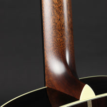 Load image into Gallery viewer, Bourgeois OM Vintage Sitka/Rosewood #9370