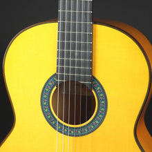 Load image into Gallery viewer, Amalio Burguet 1F Flamenco Guitar