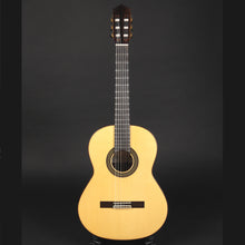 Load image into Gallery viewer, Paco Castillo 240 Classical Guitar Spruce/Rosewood