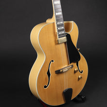 Load image into Gallery viewer, Dean Palomino Solo Jazz Guitar (Pre-owned)