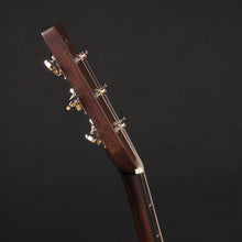Load image into Gallery viewer, Eastman E20OM-MR-TC Adirondack/Madagascar Rosewood #2836