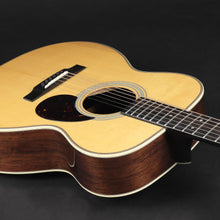 Load image into Gallery viewer, Eastman E20OM-MR-TC Adirondack/Madagascar Rosewood #2823