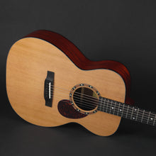 Load image into Gallery viewer, Eastman E2OM Cedar Top Acoustic Guitar #9277