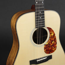 Load image into Gallery viewer, Eastman E3DE Spruce/Ovangkol Dreadnought #9779