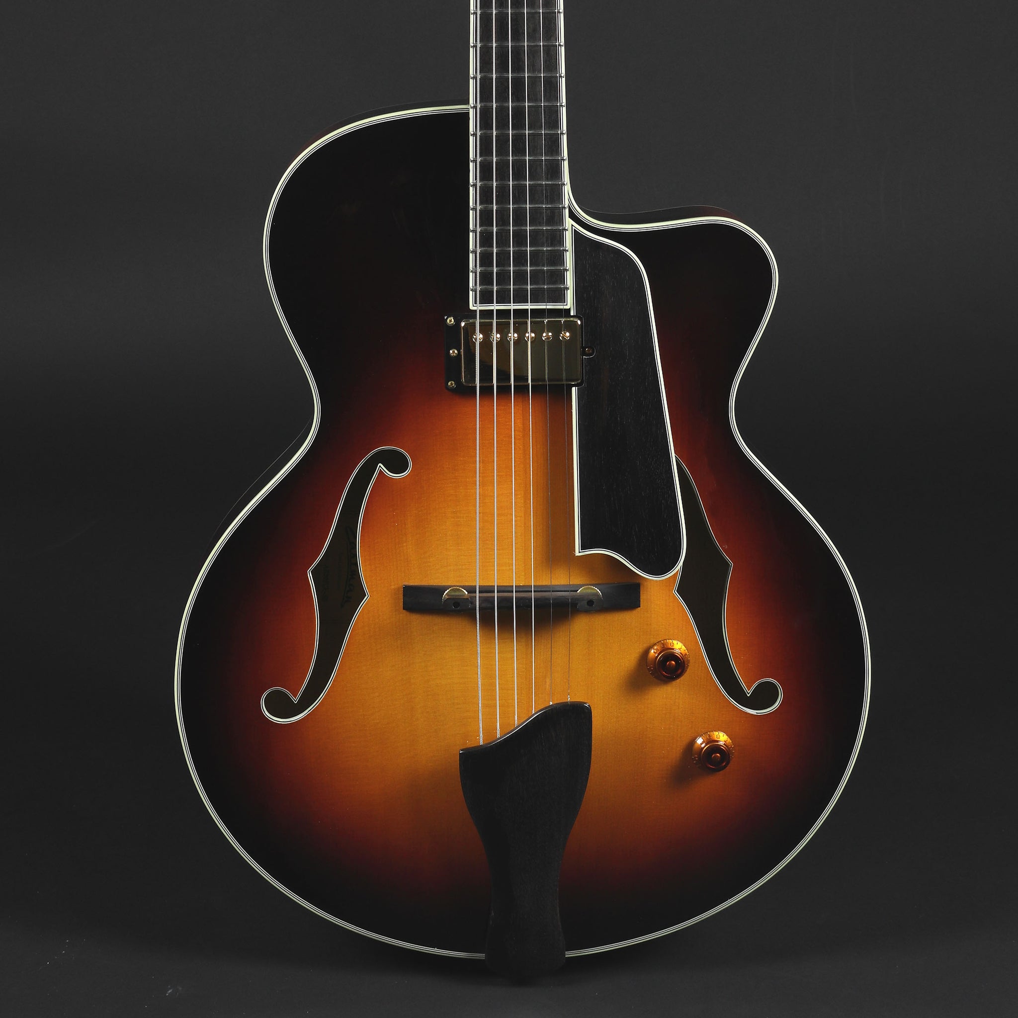 Eastman AR805CE Sunburst Archtop #0865
