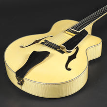 Load image into Gallery viewer, Eastman AR905CE Blonde Archtop #0048