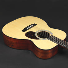 Load image into Gallery viewer, Eastman E6OM Sitka/Mahogany #8550