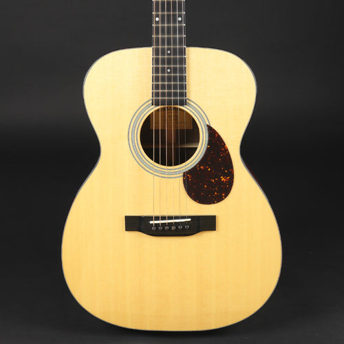 Eastman E6OM Sitka/Mahogany #8550