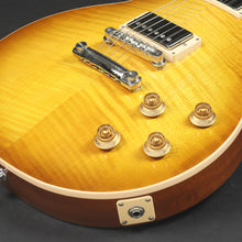 Load image into Gallery viewer, 2018 Gibson Les Paul Traditional - Honey Burst (Pre-owned)