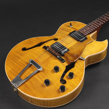 Load image into Gallery viewer, Heritage H575 Amber (Pre-owned)