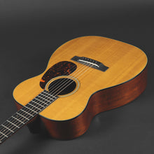 Load image into Gallery viewer, 2013 Martin 00-18v Sitka/Mahogany (Pre-owned)